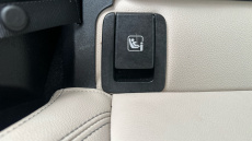 BMW 2 Series 220i MHT Luxury 5dr DCT [Tech Plus Pack] Petrol Hatchback